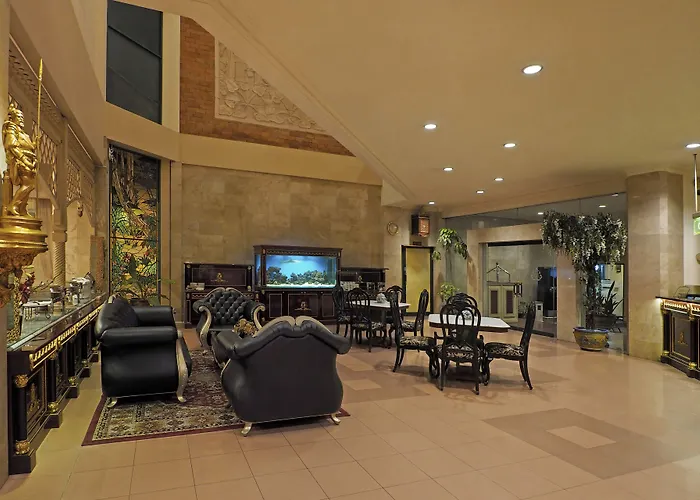 Hotel Indah Palace Solo